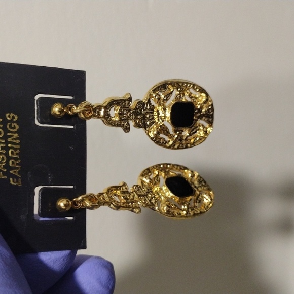 Women's Stylish Gold-tone Filigree Black Color Stone Drop Dangle Earrings, 1.75" - Picture 5 of 5